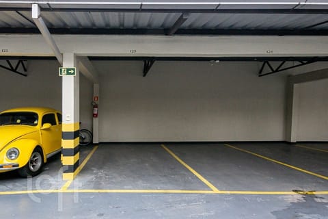 Image 27 - 250425